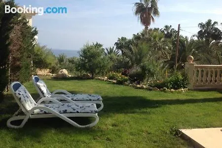 Alojamento de Acomodação e Pequeno-almoço Montemar Alicante